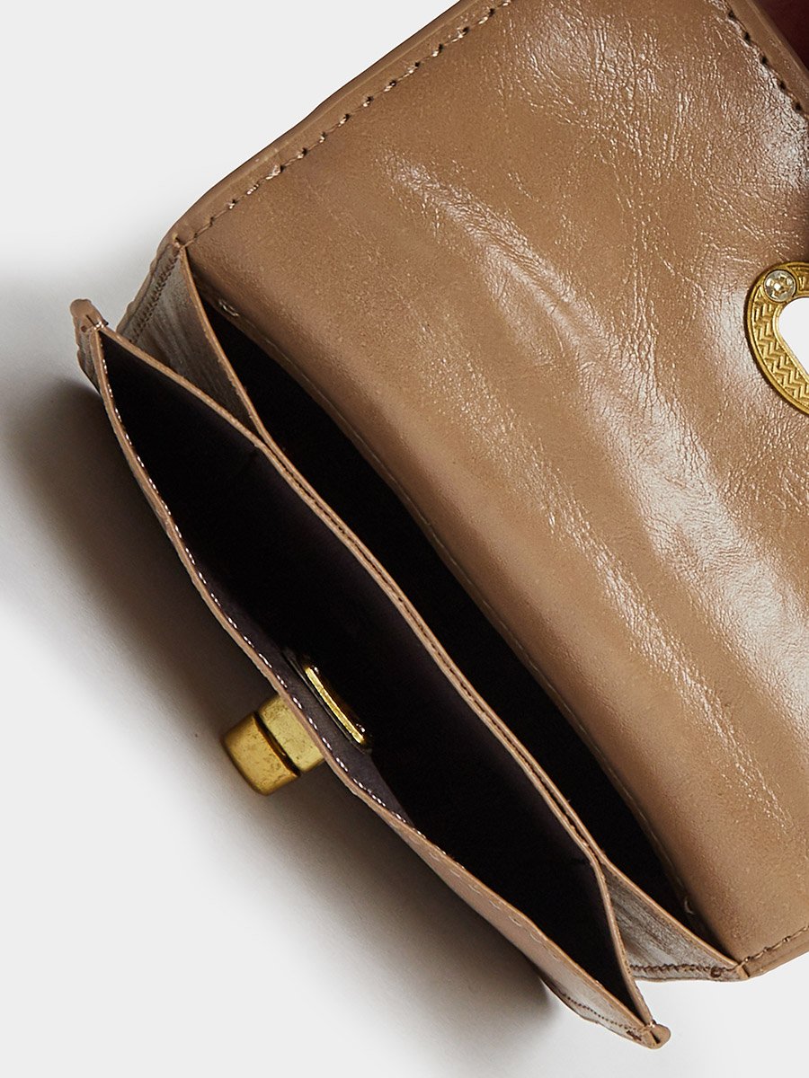 Turn Lock Buckle Closure Purse