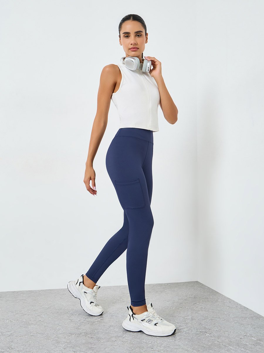 Women Knee Rubber Logo Side Pocket Leggings