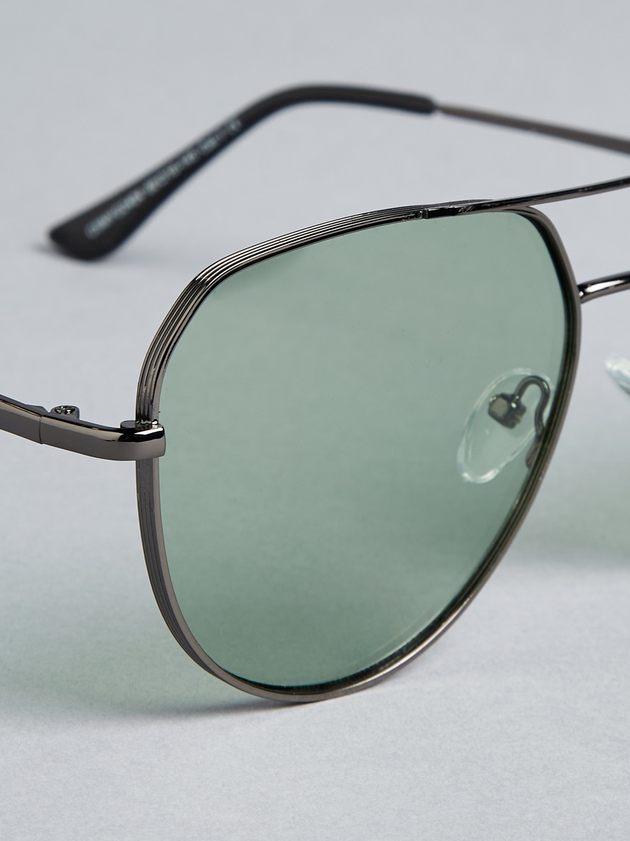 Tinted Full Rim Sunglasses with Nose Pad