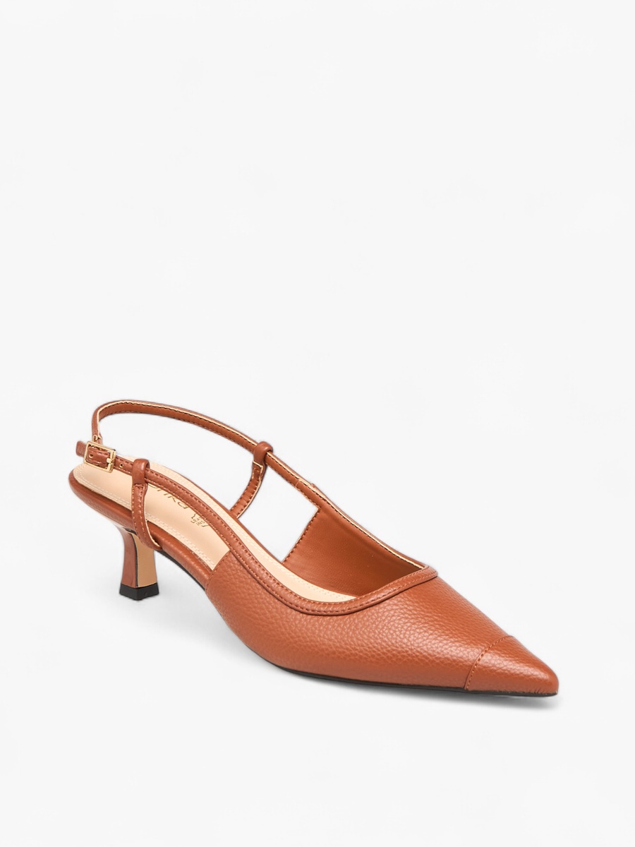 Textured Pointed Toe Shoes with Buckle Closure and Kitten Heels