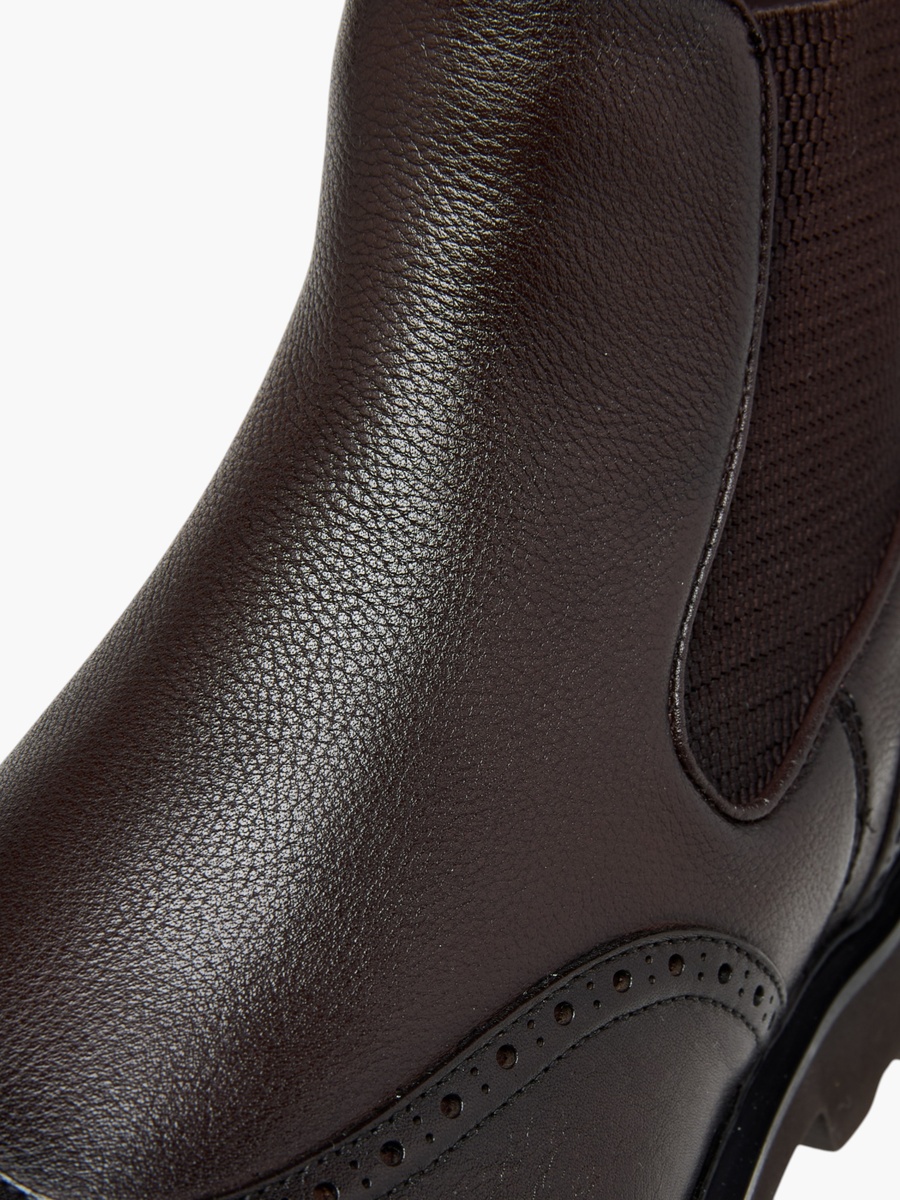 Men Solid Slip-On Chelsea Boots with Pull Tab
