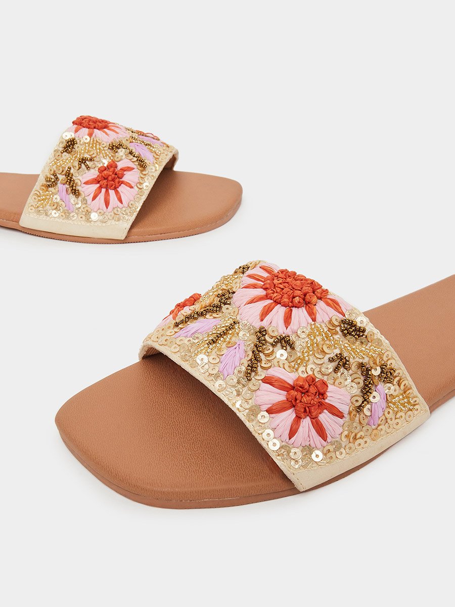 Women Embellished Flat Sandals