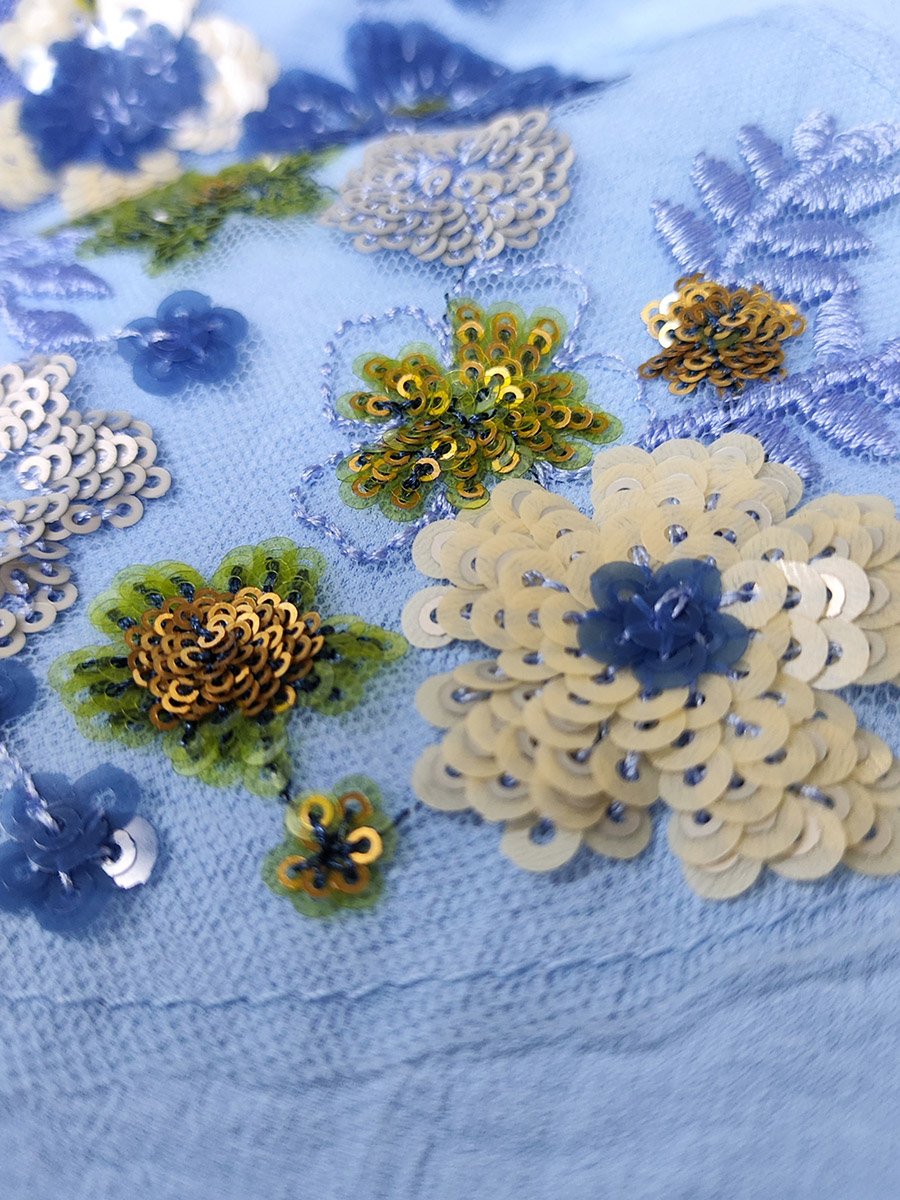 Women Blue Flower Detail V-Neck Jalabiya