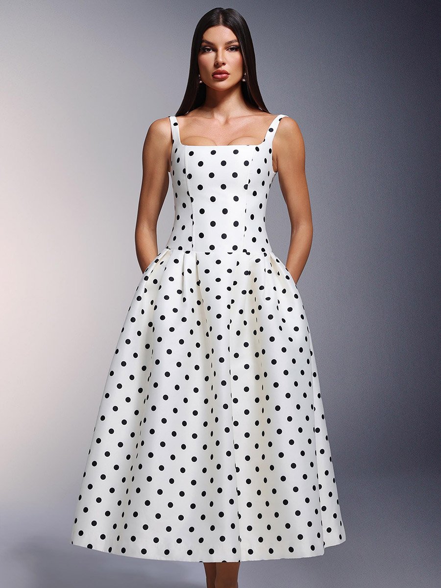 polka dot fitted dress Polka dot fitted midi dress :: LICHI