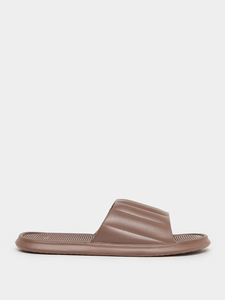 Men Textured Slides