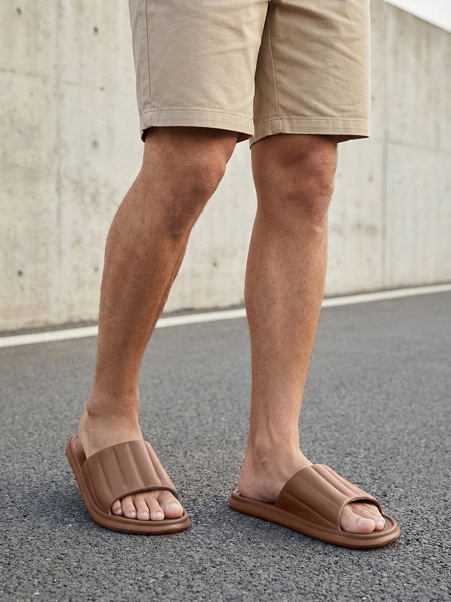 Men Textured Slides