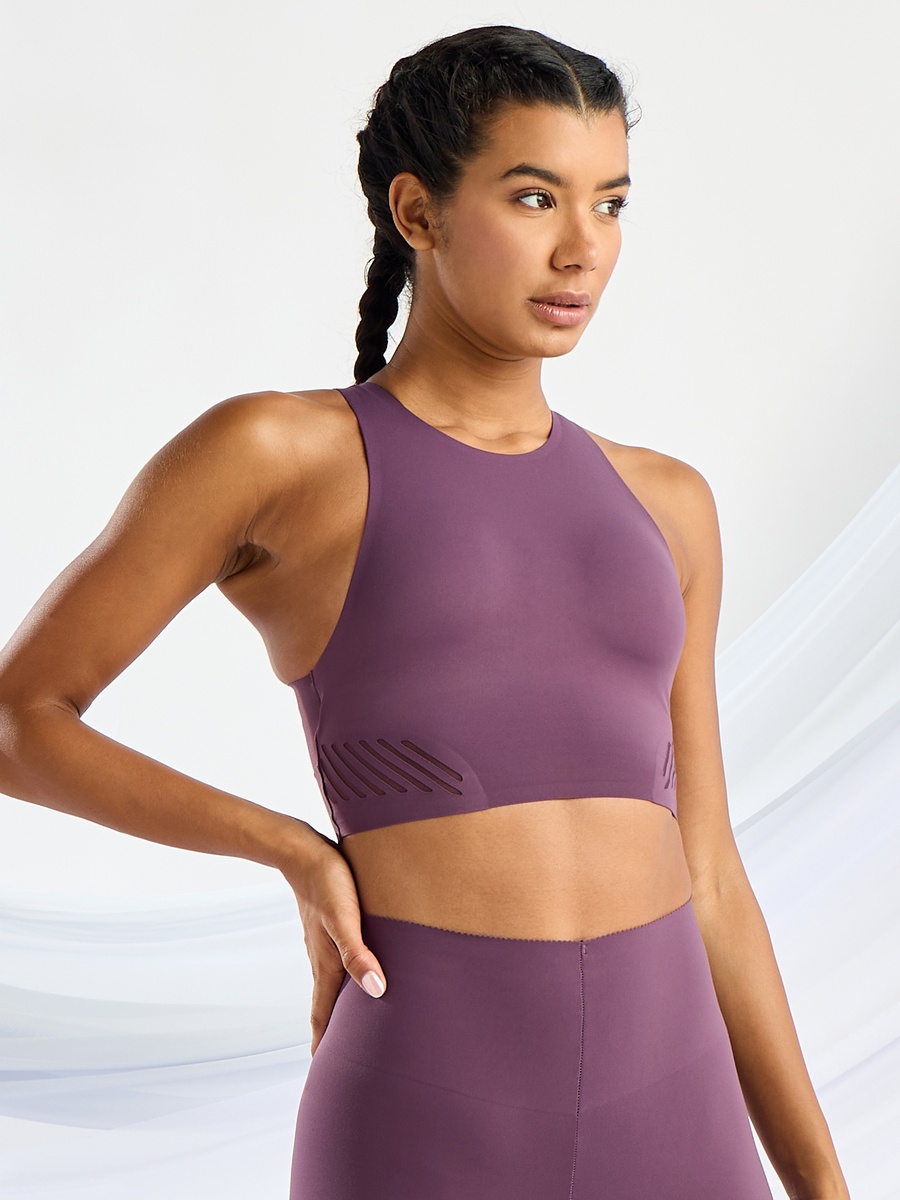Cutout Accent Racerback Sports Bra