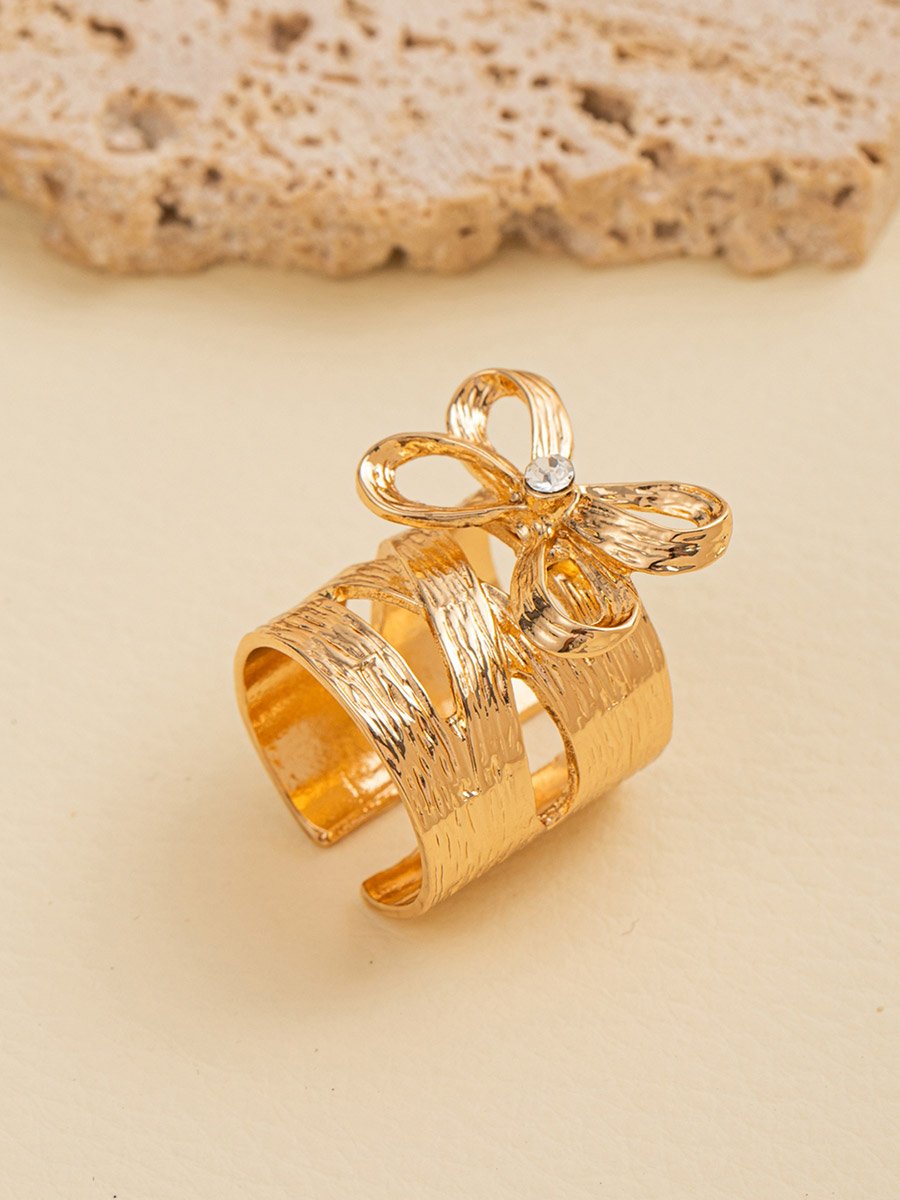 Gold Bow Decor Open Ring