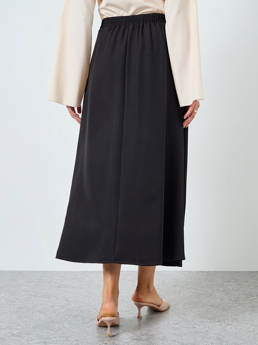 Black Solid A-Line Maxi Skirt