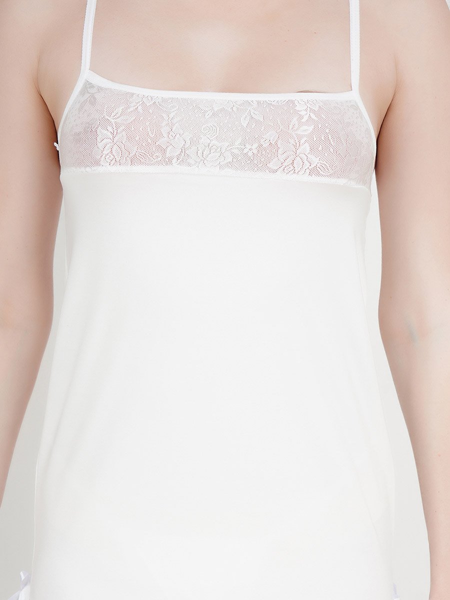 Women White Self Design Lace Lingerie Set