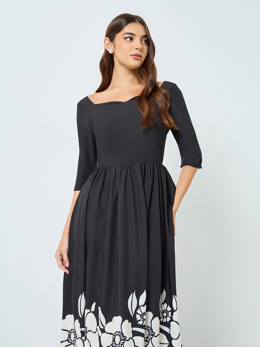 Women Black Floral Print A-Line Midi Dress