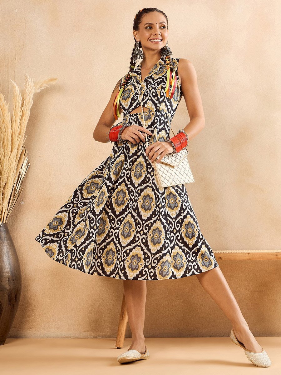 Women Black Printed Sleeveless Knee-Length Dress