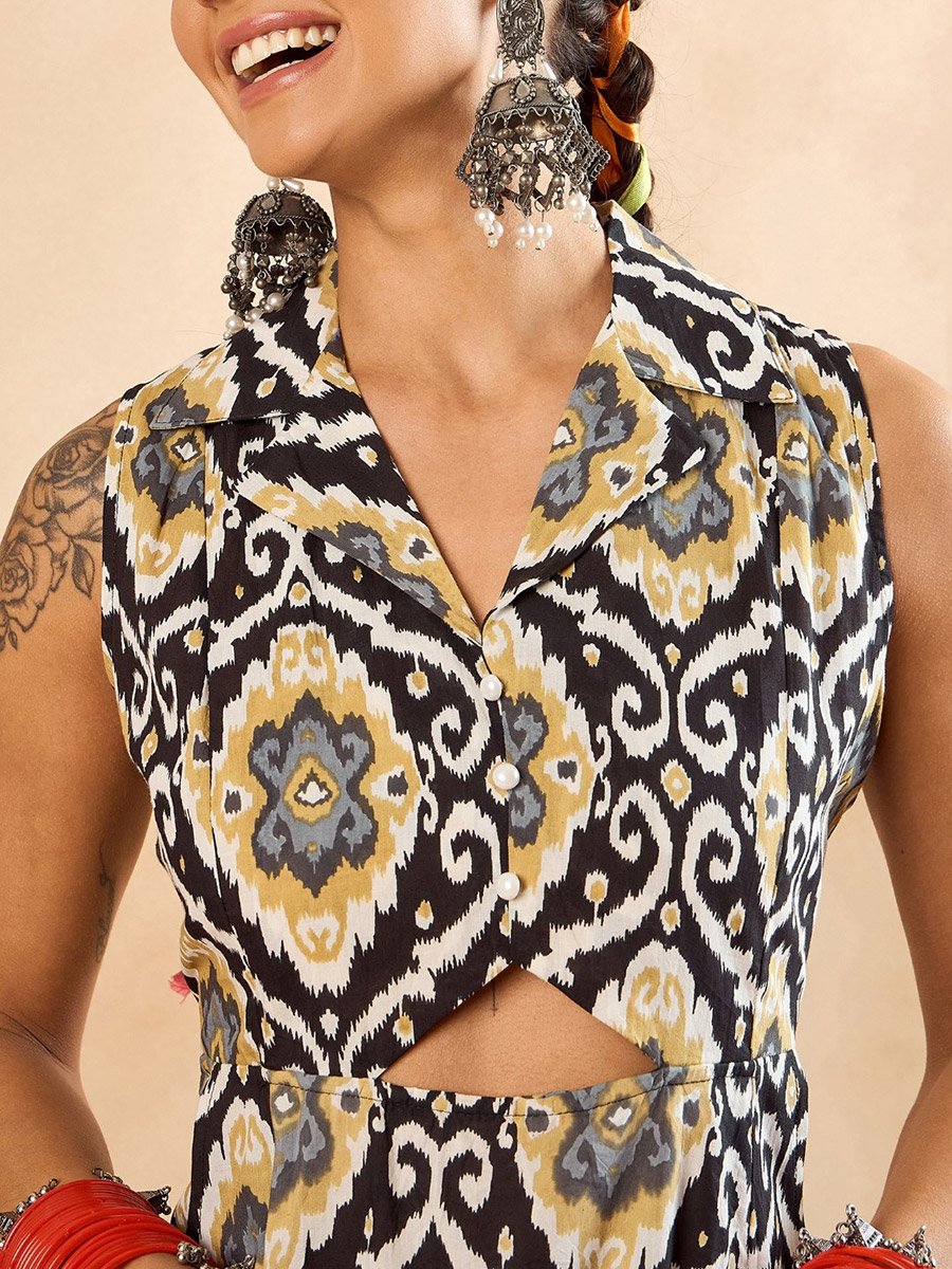 Women Black Printed Sleeveless Knee-Length Dress