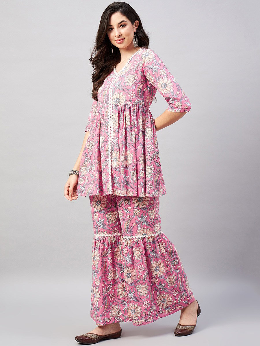 Woman Pink Floral Print Lace Kurta with Sharara Set