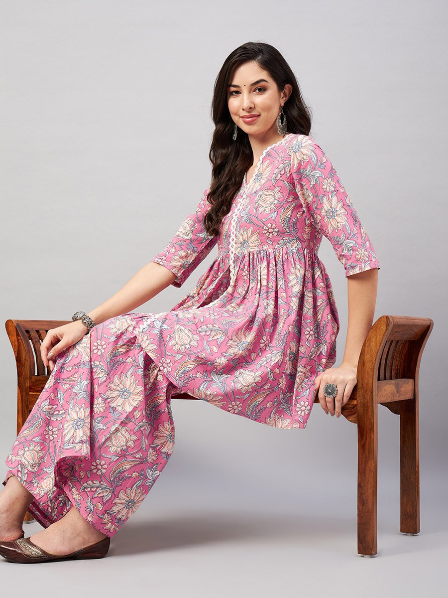 Woman Pink Floral Print Lace Kurta with Sharara Set