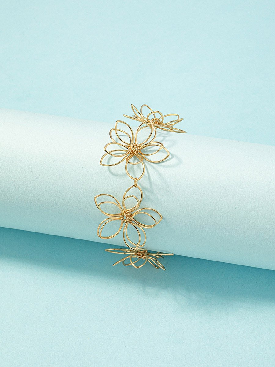 Hollow Carved Flowers Bracelet