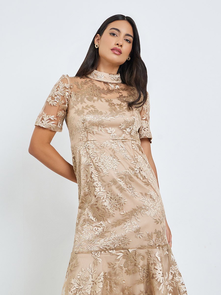 Beige All-Lace Mermaid Hem Midi Dress