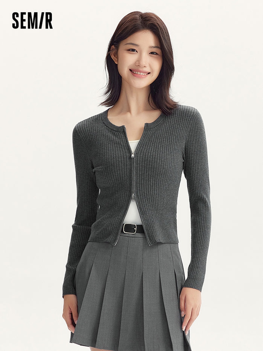 Women Solid Colored Knitted Cardigan