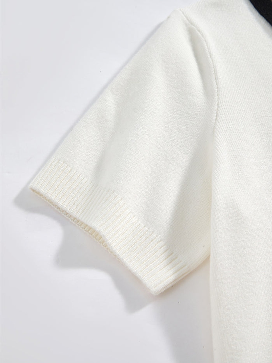 Women Short Sleeve Knitted Top - V Neck with Contrast Color Line on Collar