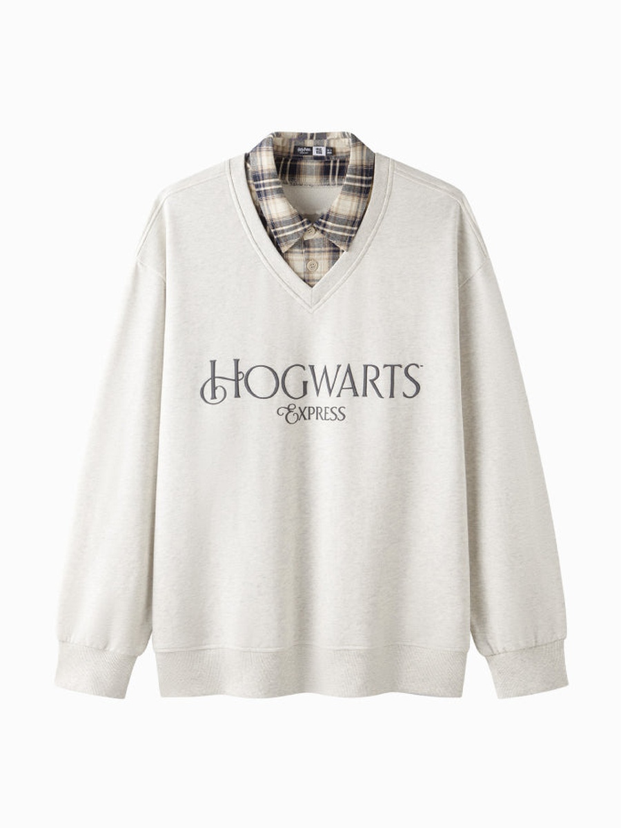 Men Layered Neck Sweatshirt with Printed Front