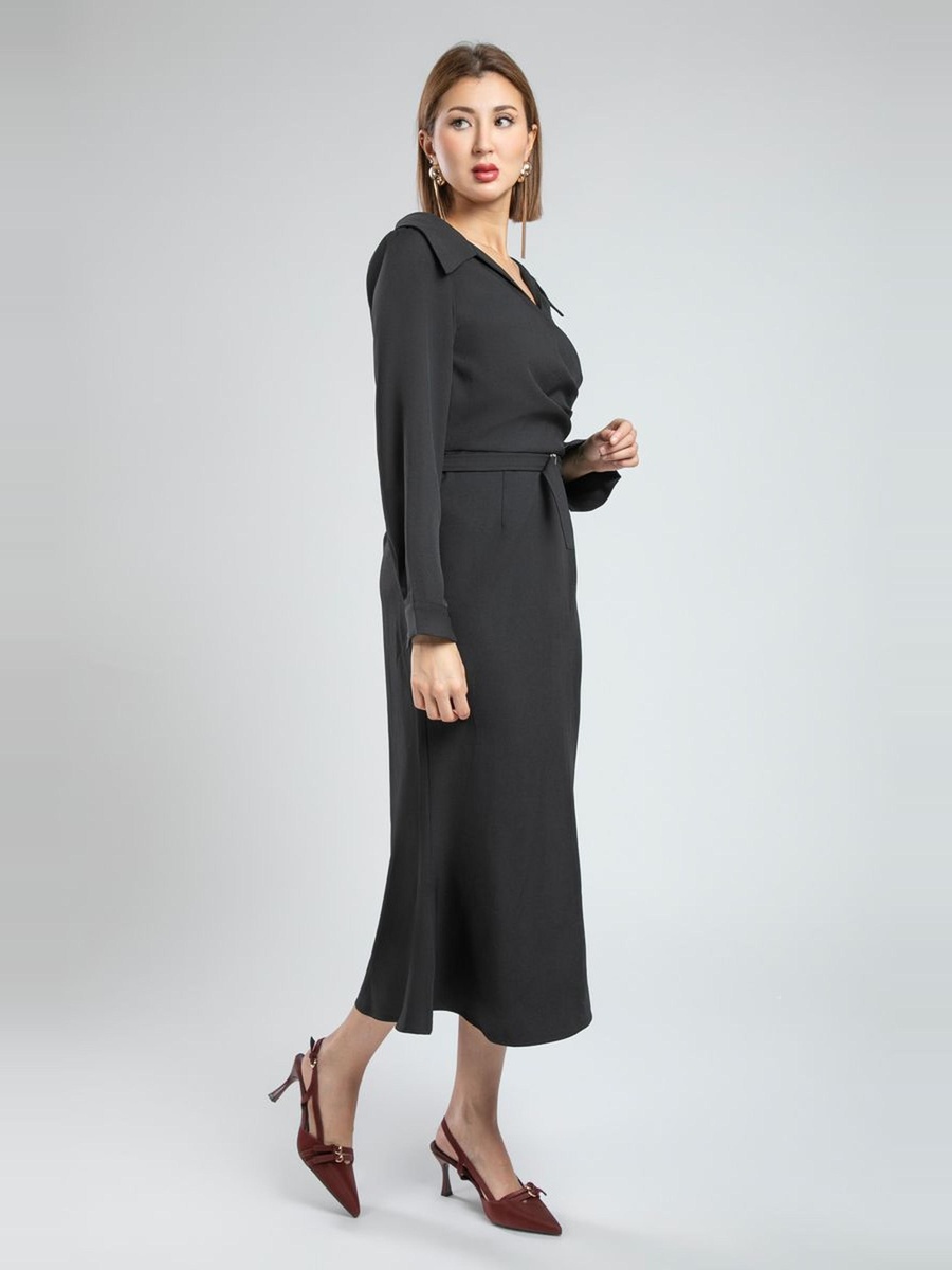 Elegant Longline Office Dress with Belt