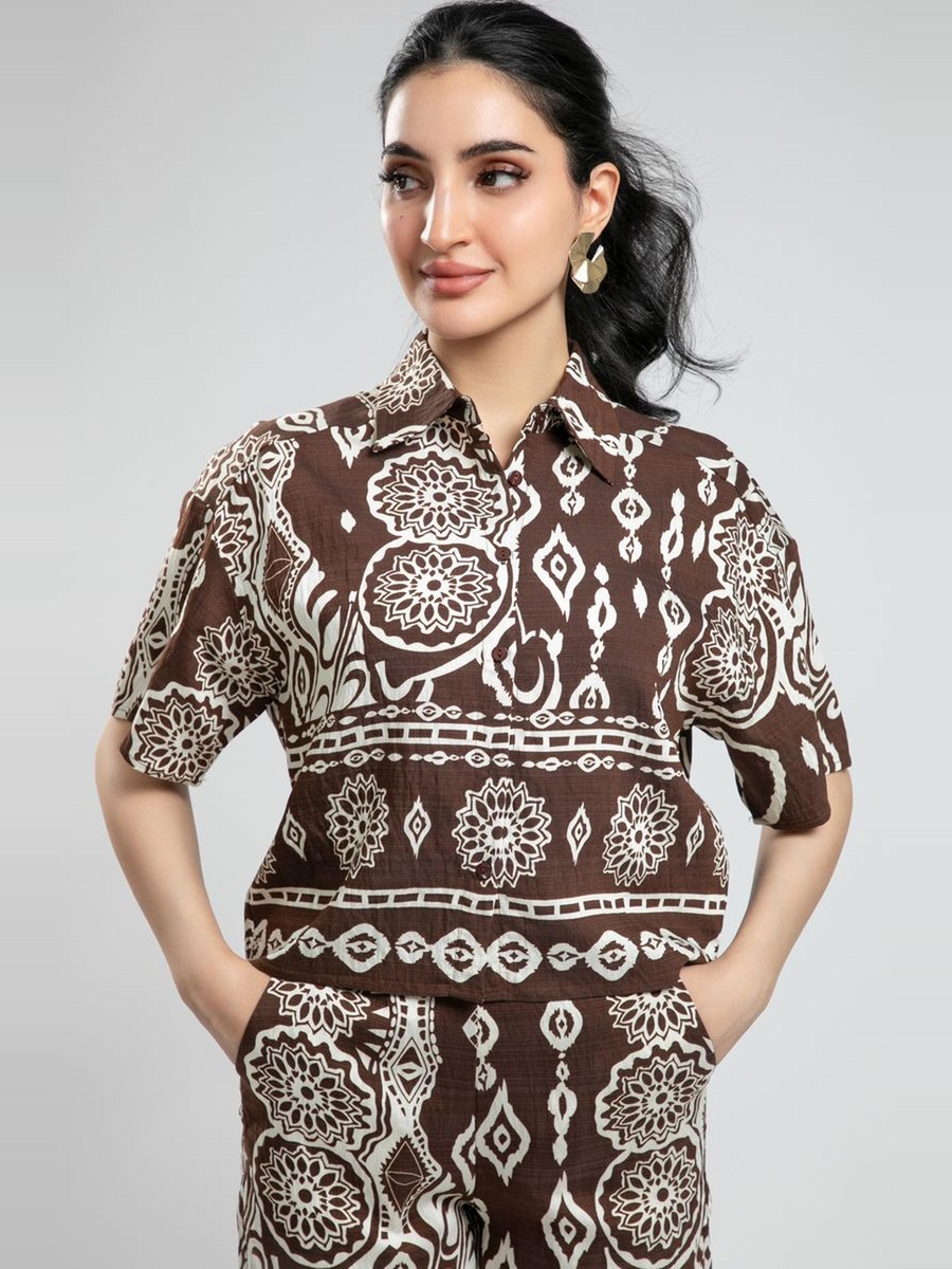 Printed Cropped Shirt with Collar
