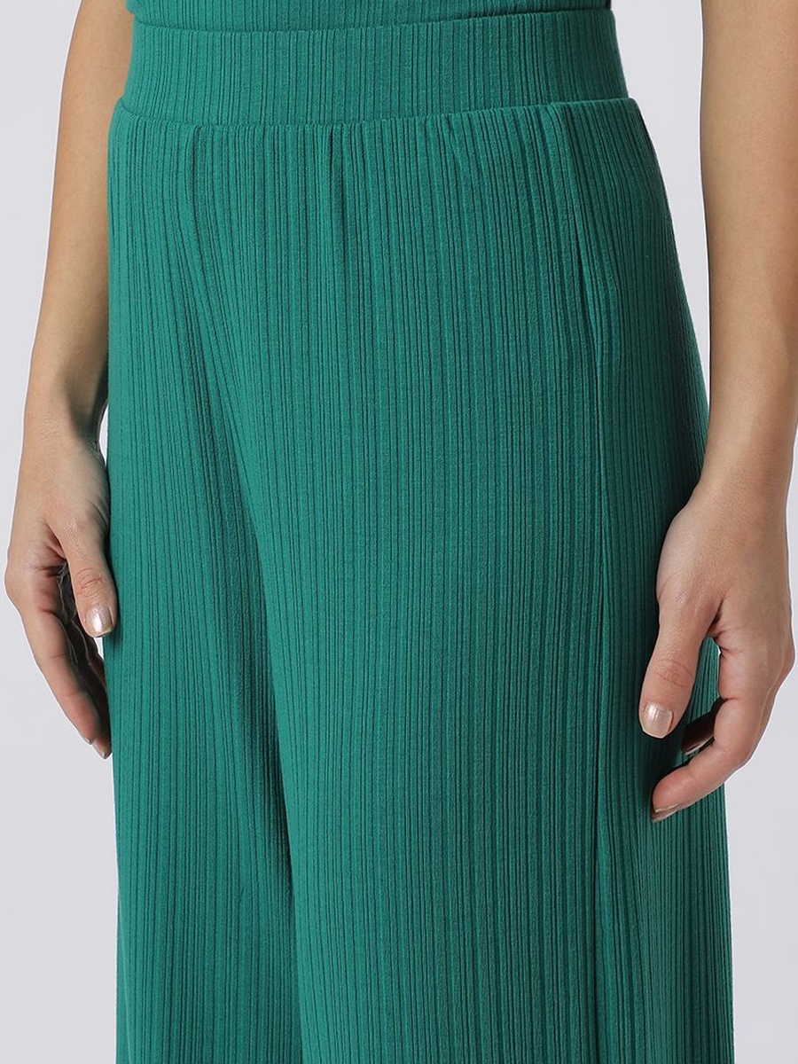 Cropped Textured Pants