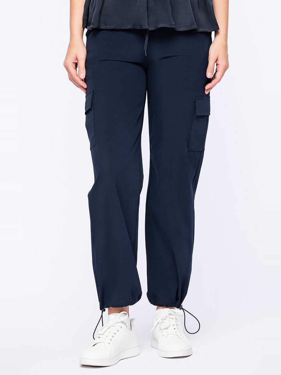 بنطال كارغو بجيوب جانبية