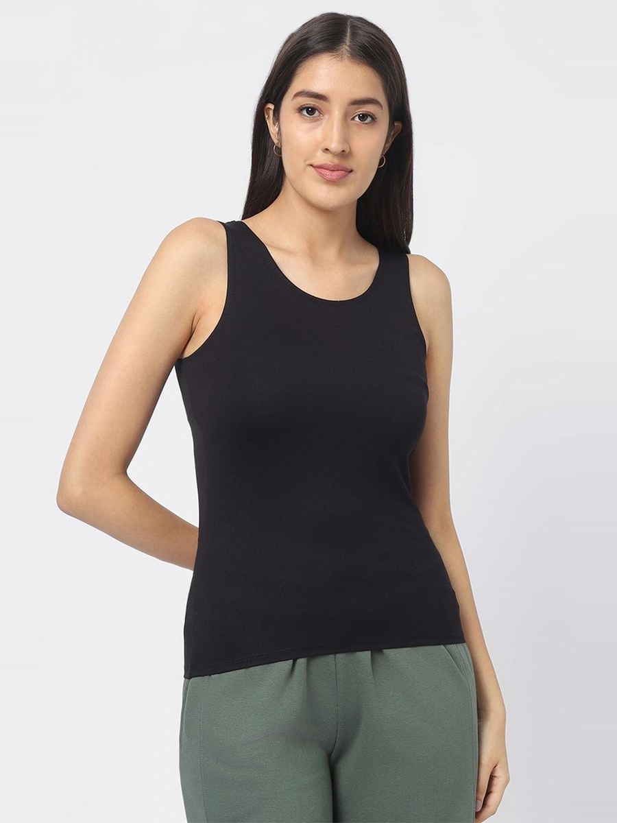 Sleeveless Basic T-Shirt