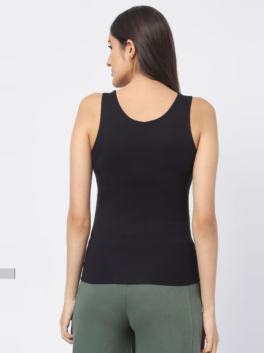 Sleeveless Basic T-Shirt