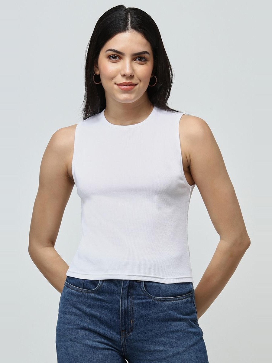 Sleeveless Basic T-Shirt