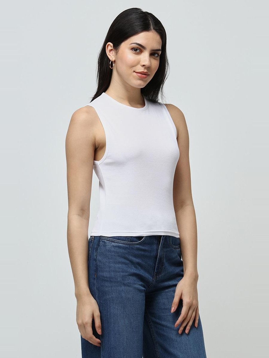 Sleeveless Basic T-Shirt