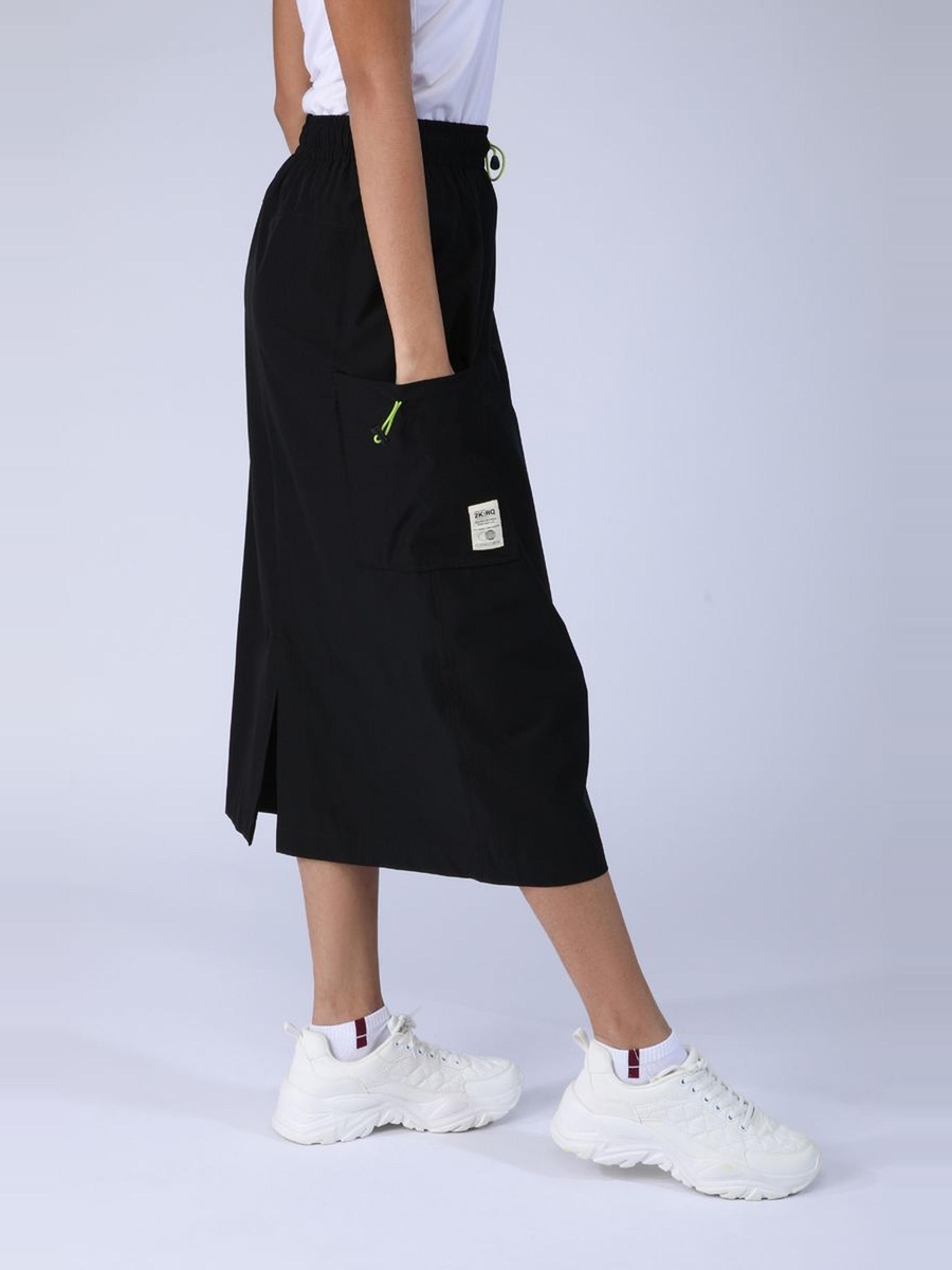 Skirt with Back Slit