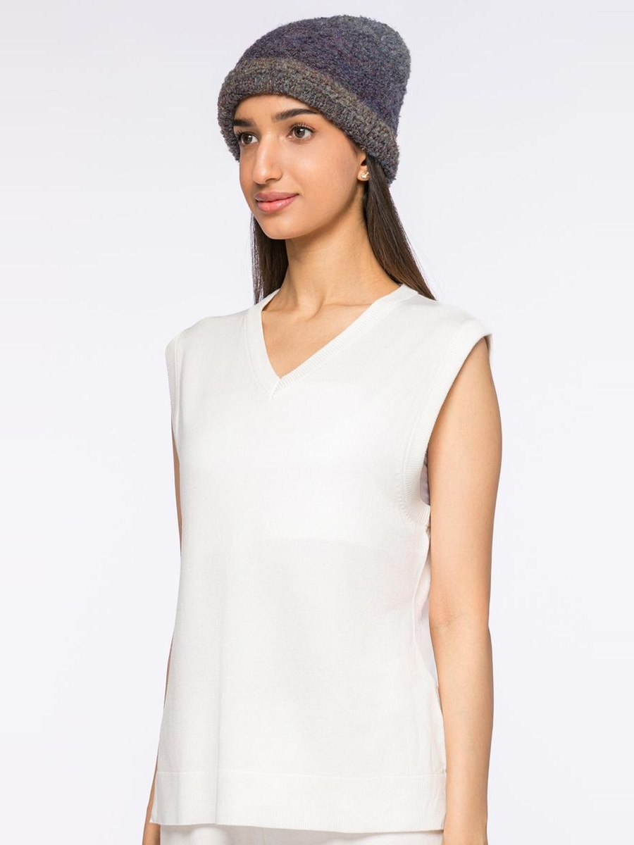 Sleeveless Knitted Top