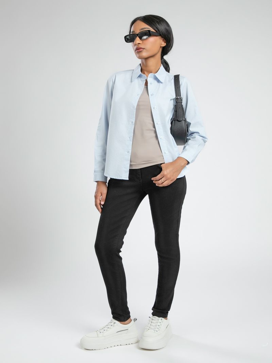 Elevated Basic Women Skinny Jeans Solid Color with Stretch Fabric