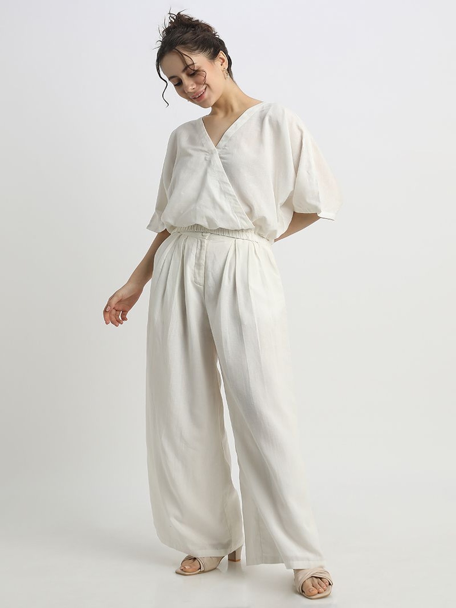 Women Flowy Wide-Leg Pants Solid Color, Front Pleats