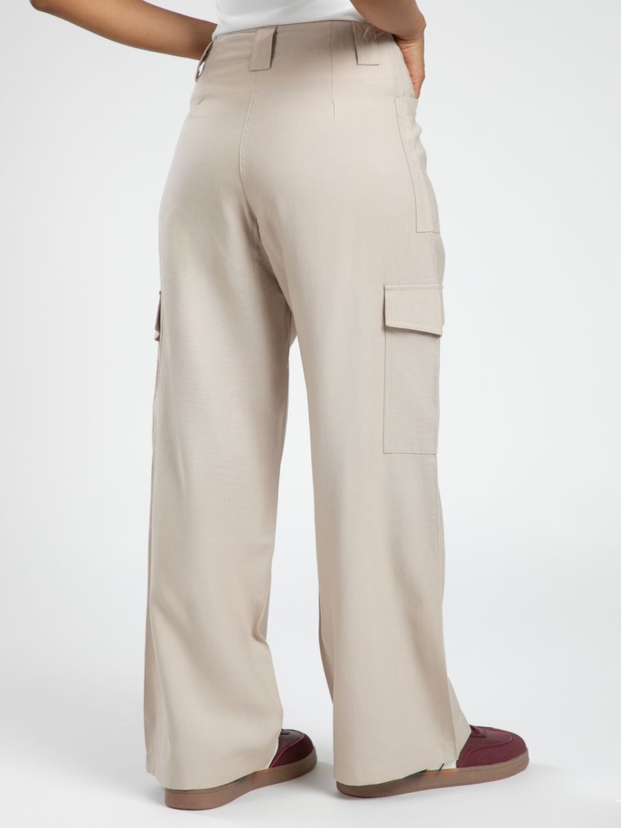 Urban Women Wide Leg Pants Solid Color