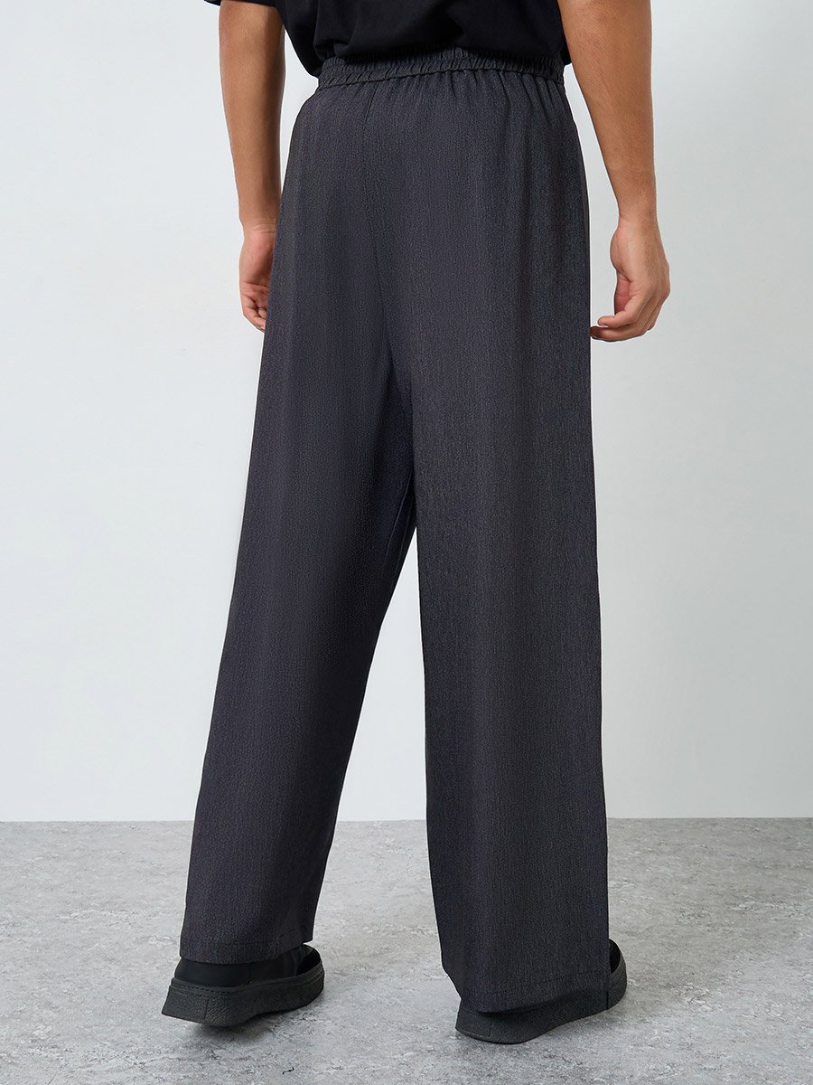Men Solid Side Striped Drawstring Waist Pants