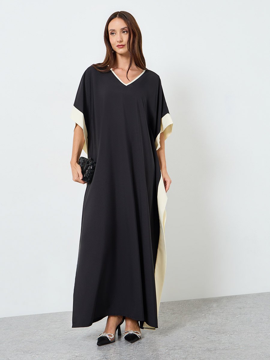 Women Maxi Dress with Contrast Trim