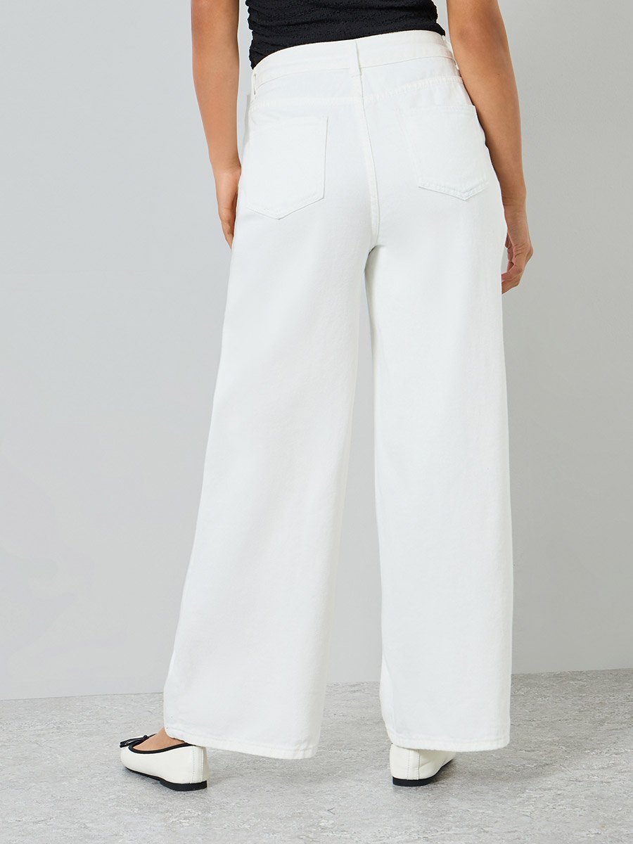 Women Off-White Wide Leg Trousers