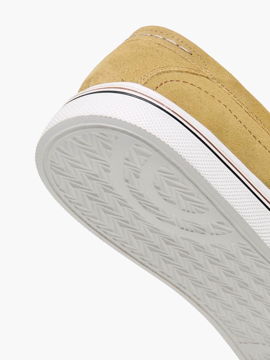 Men Cutout Detail Loafers