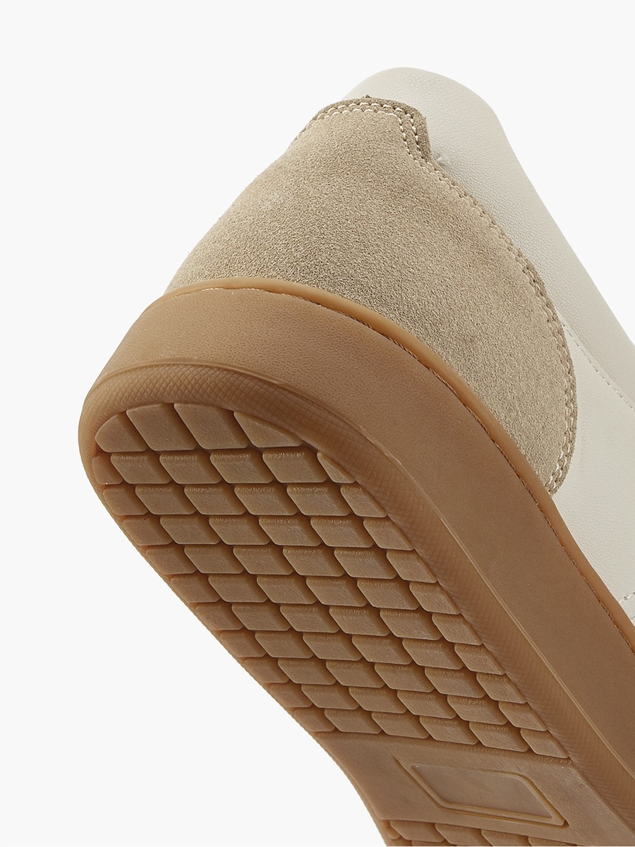 Men Lace-Up Sneakers