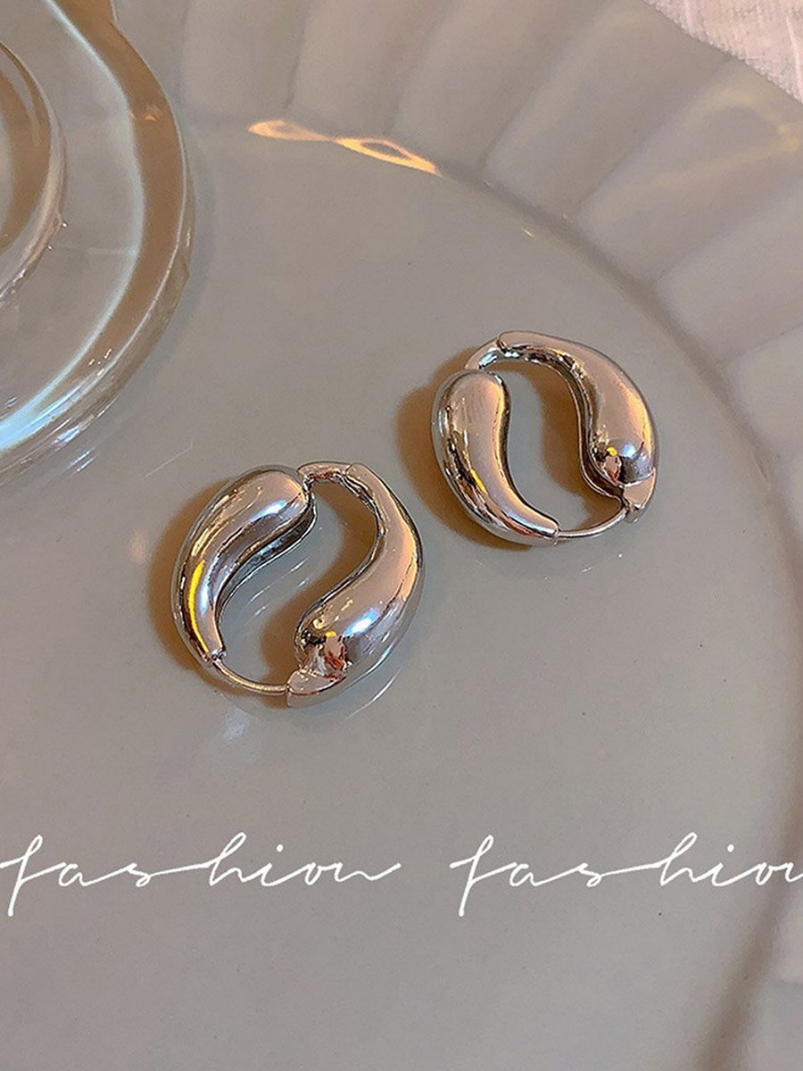 Solid Irregular Geometric Earrings