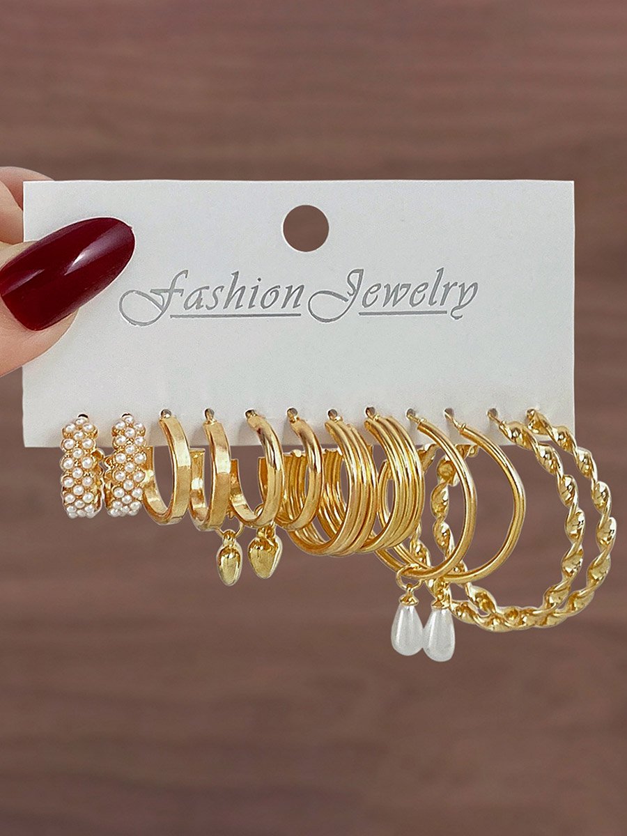 مجموعة من 6 اقراط اذن كاجوال