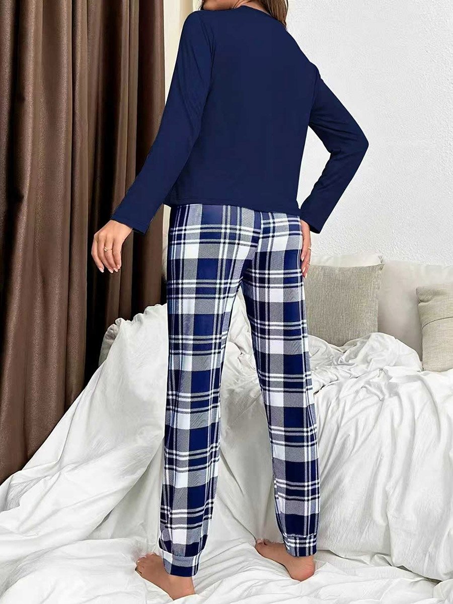 Text Print Round Neck Top and Checked Pyjama Set