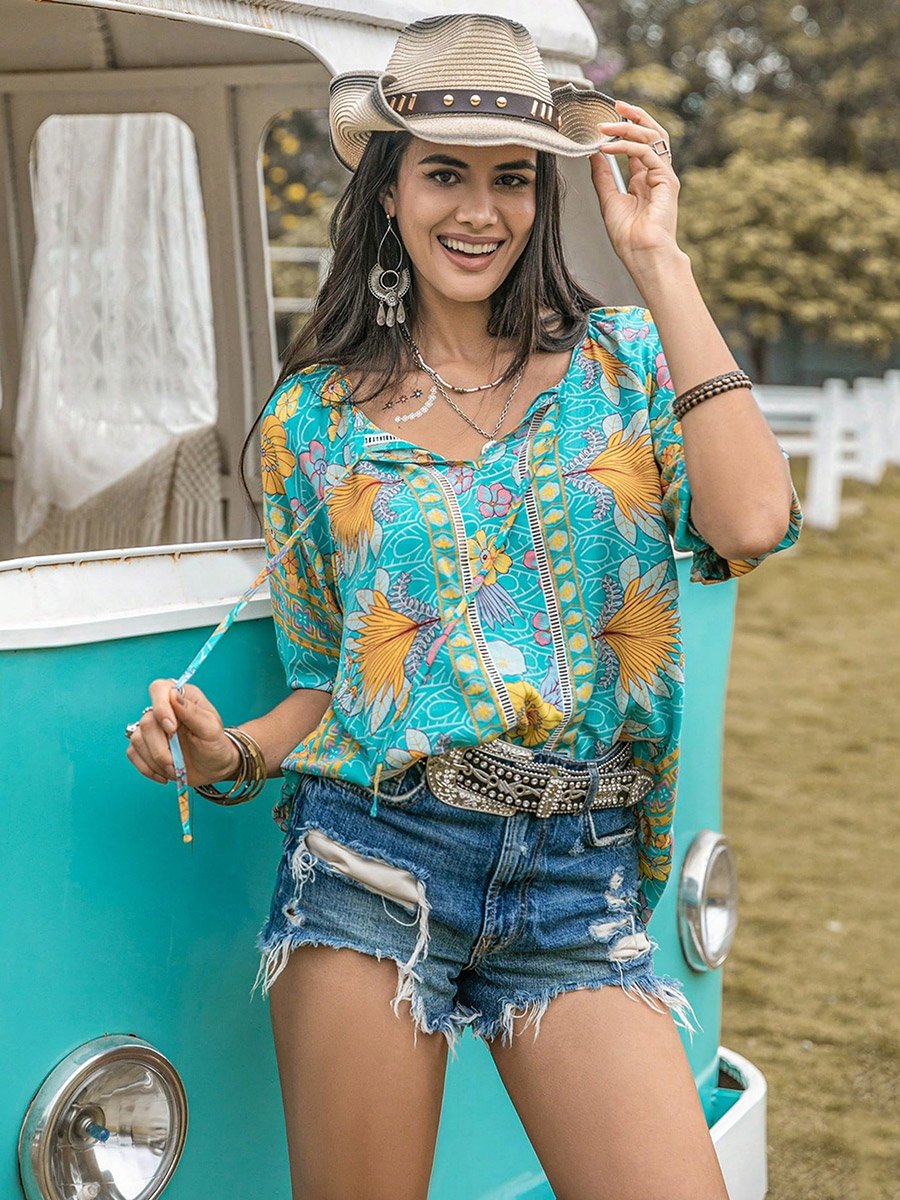 Women Floral Printed Tie-Up Neck Top