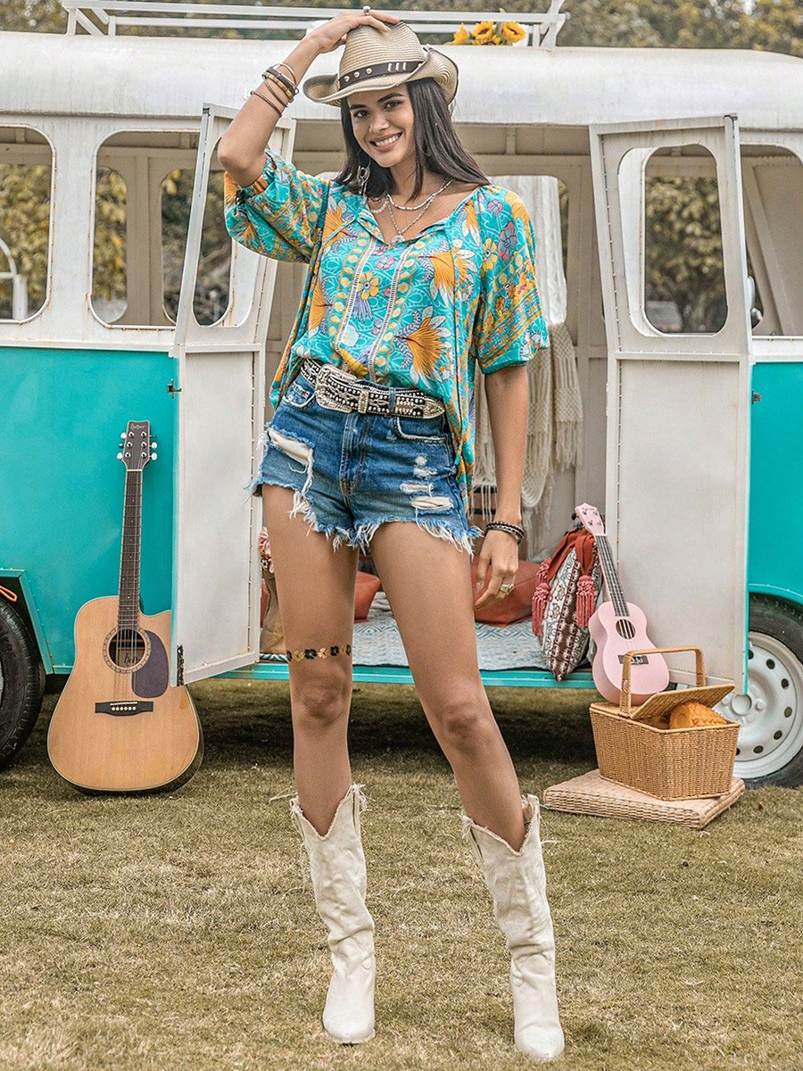 Women Floral Printed Tie-Up Neck Top