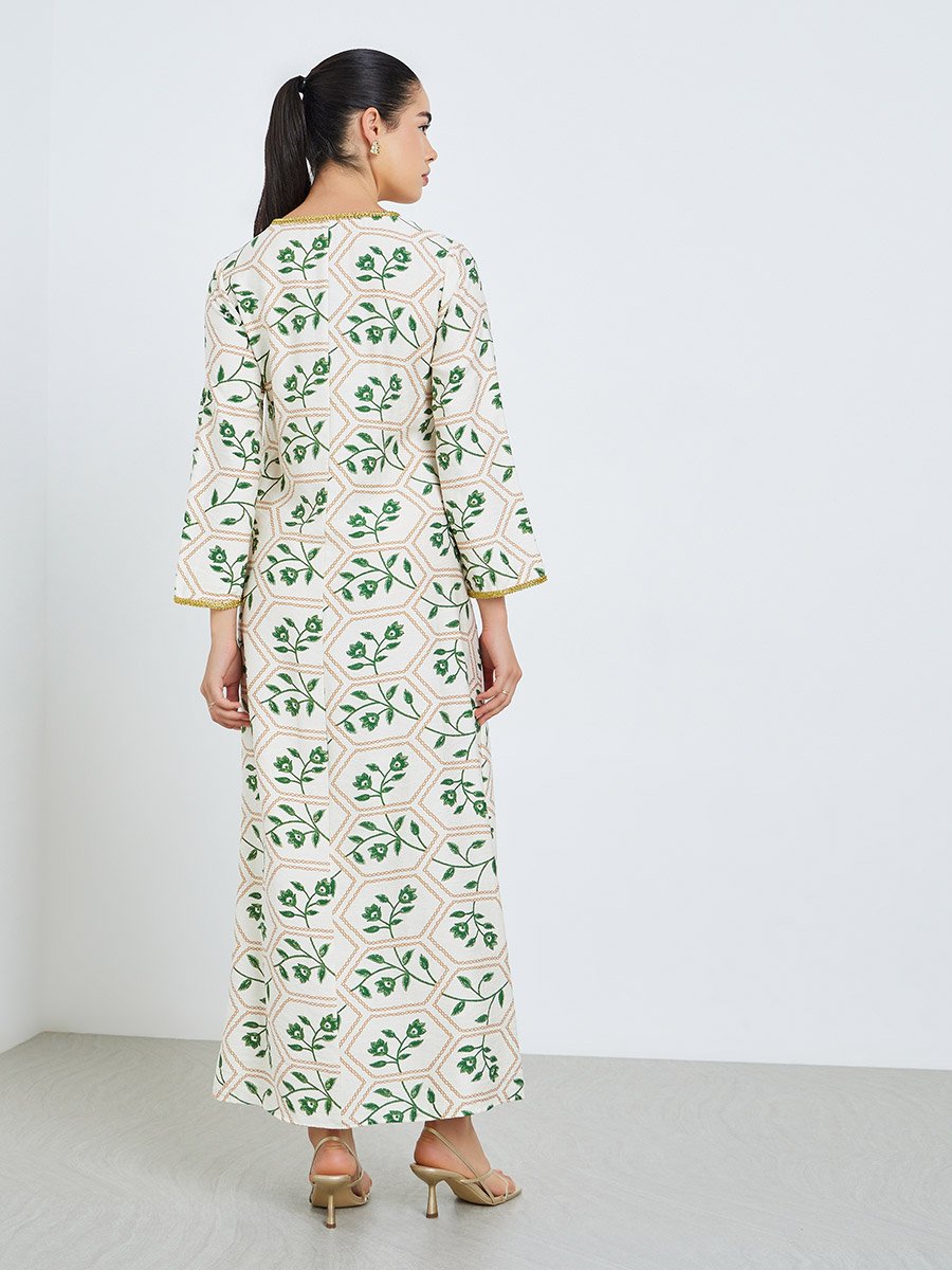 جلابية بحافة واسعة وطبعة زهور للنساء
