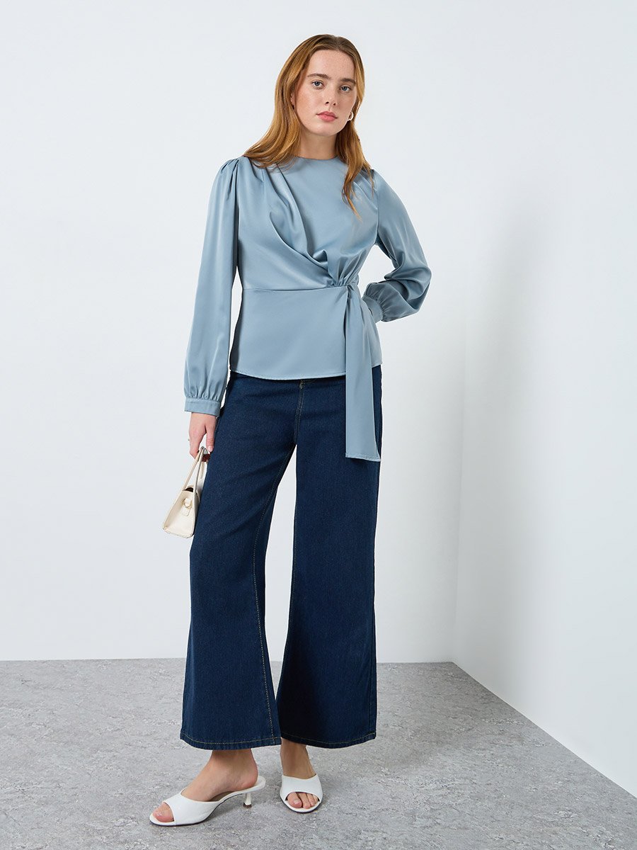 Women Solid Round Neck Ruched Top