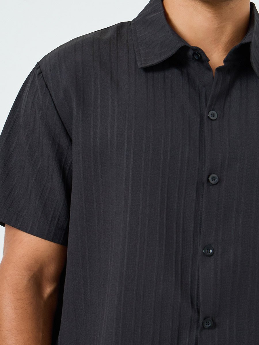 Men Black Textured Short Sleeve Shirt